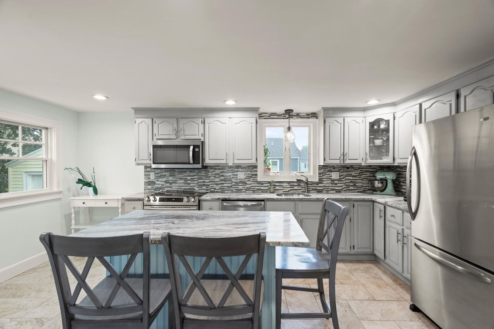 13 Rainbow Cir Peabody — Photo 7 of 32