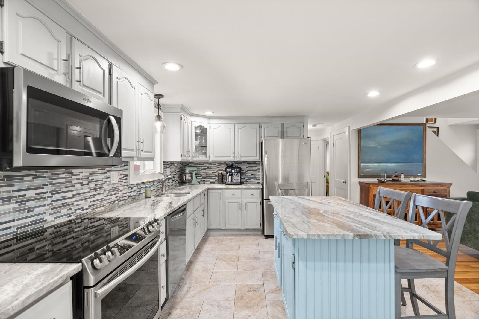 13 Rainbow Cir Peabody — Photo 9 of 32