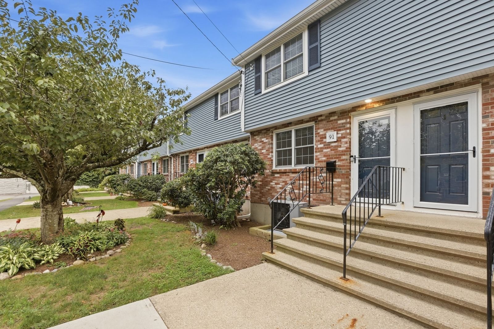 91 Durham Road #91 Dedham — Photo 2 of 23
