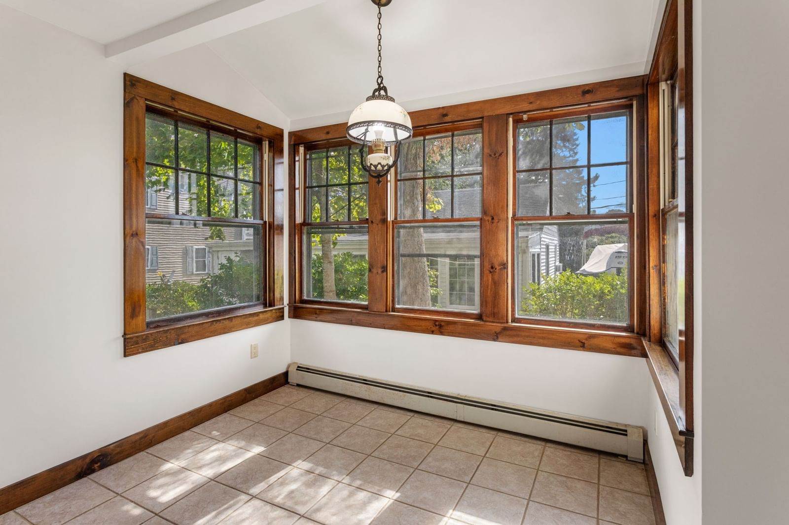 30 Monroe St Wareham — Photo 9 of 42