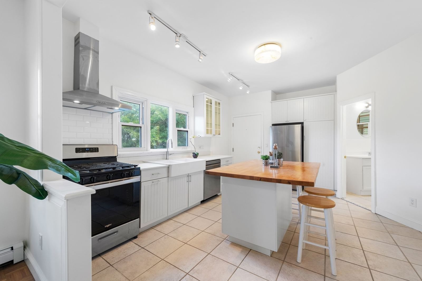 133 Webster Avenue #3 Cambridge — Photo 5 of 25