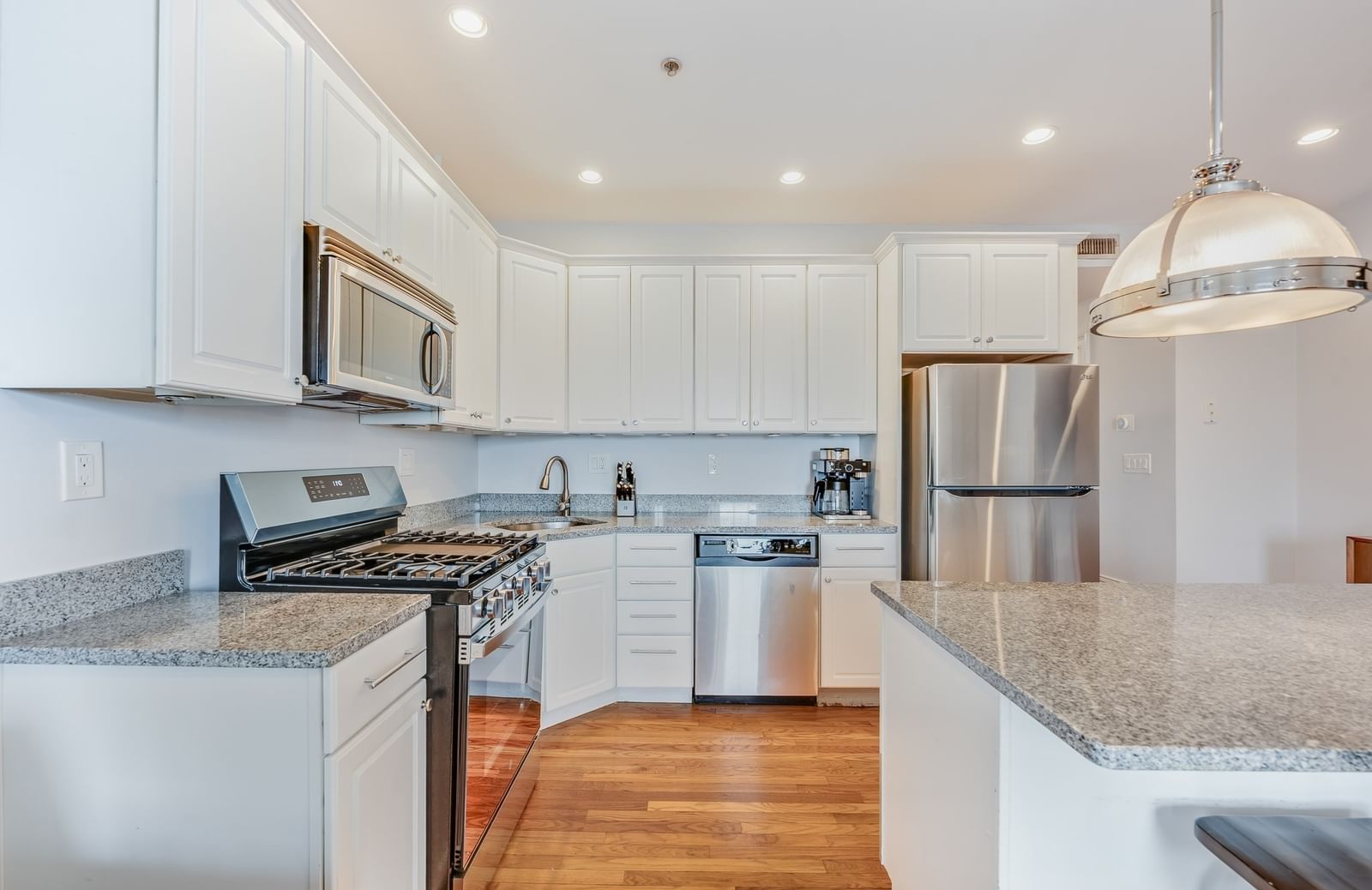134-136 W 9th St #7 Boston — Photo 3 of 15