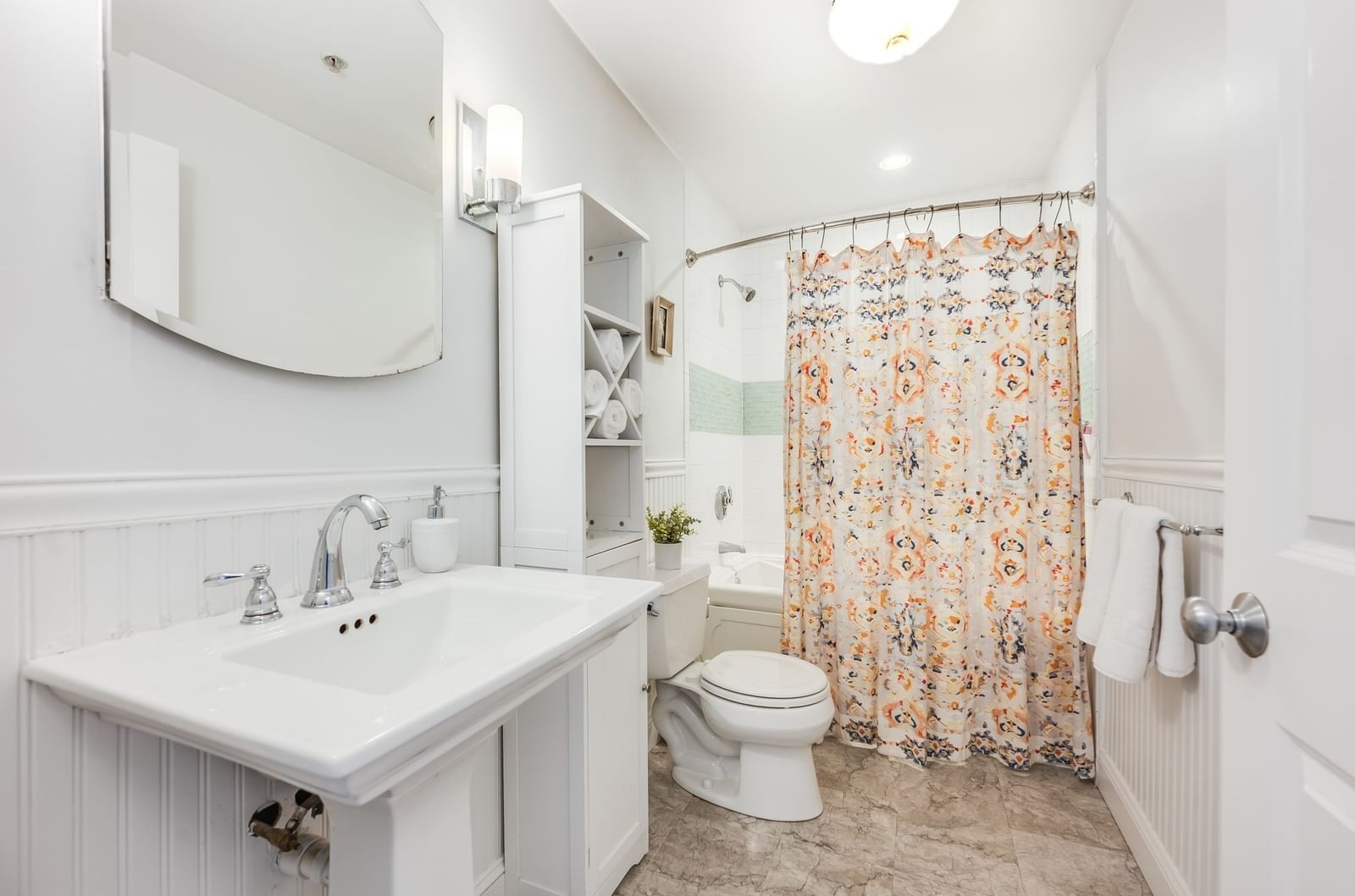 134-136 W 9th St #7 Boston — Photo 8 of 15