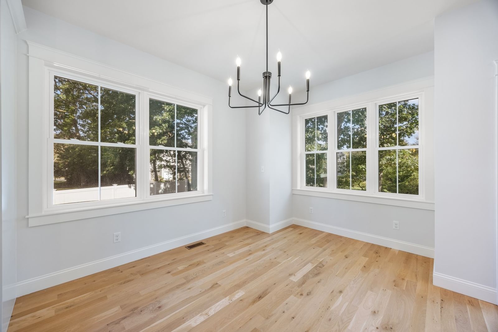 48 Beach Rd Salisbury — Photo 14 of 42