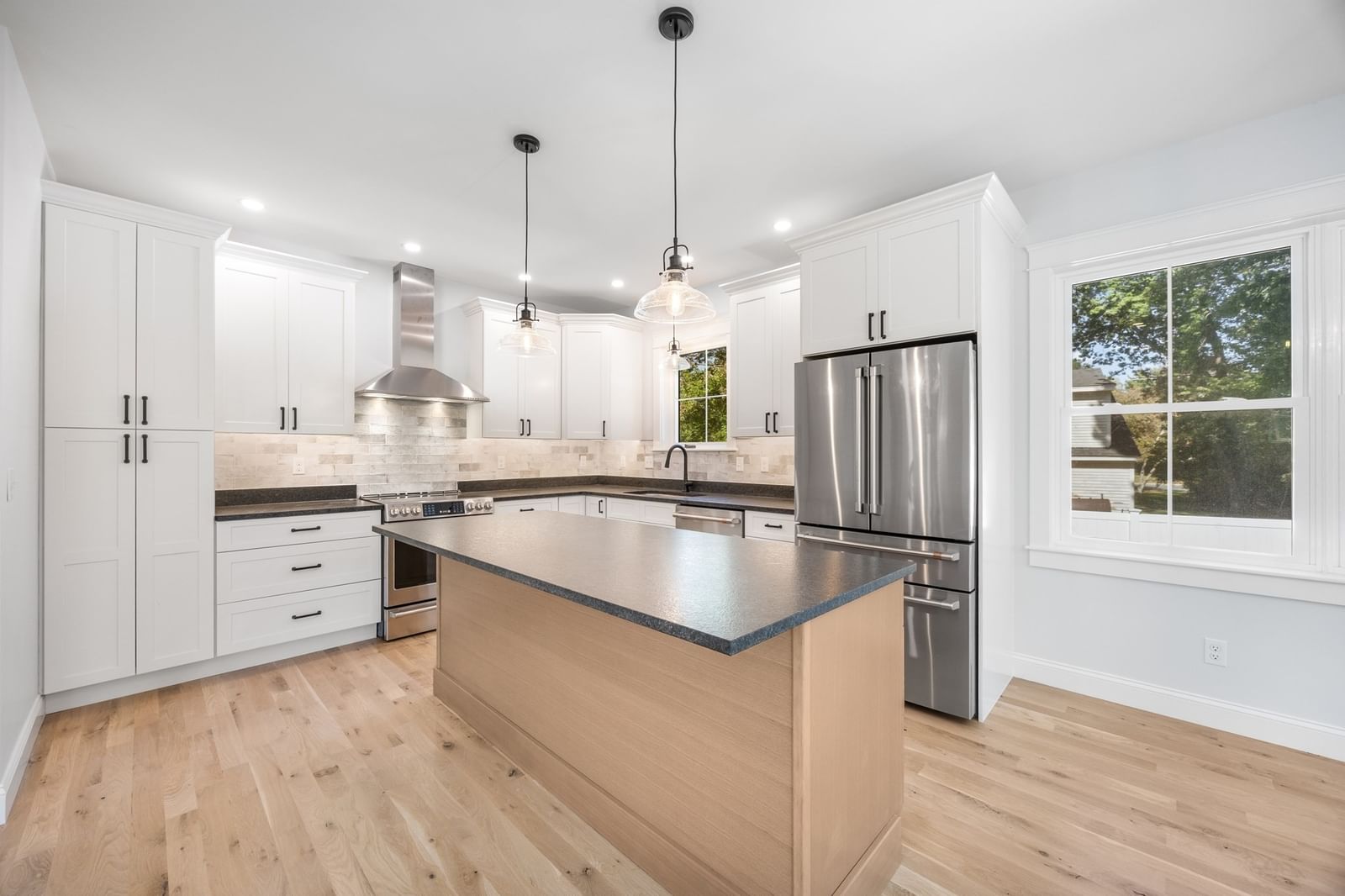 48 Beach Rd Salisbury — Photo 16 of 42