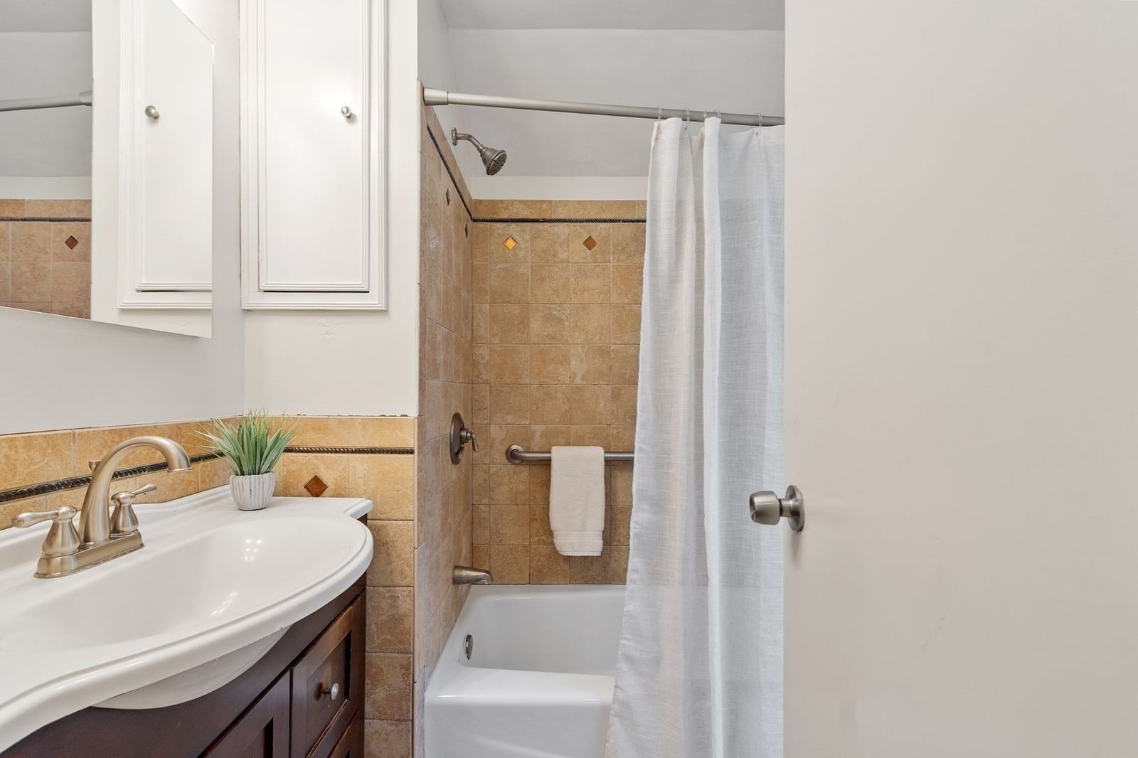 44 Clark St Wilmington — Photo 11 of 27