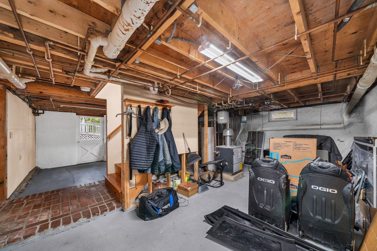Listing Image 16