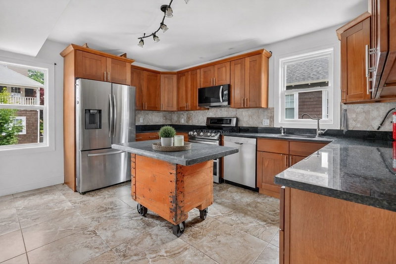 18 Vincent Ave Unit 18