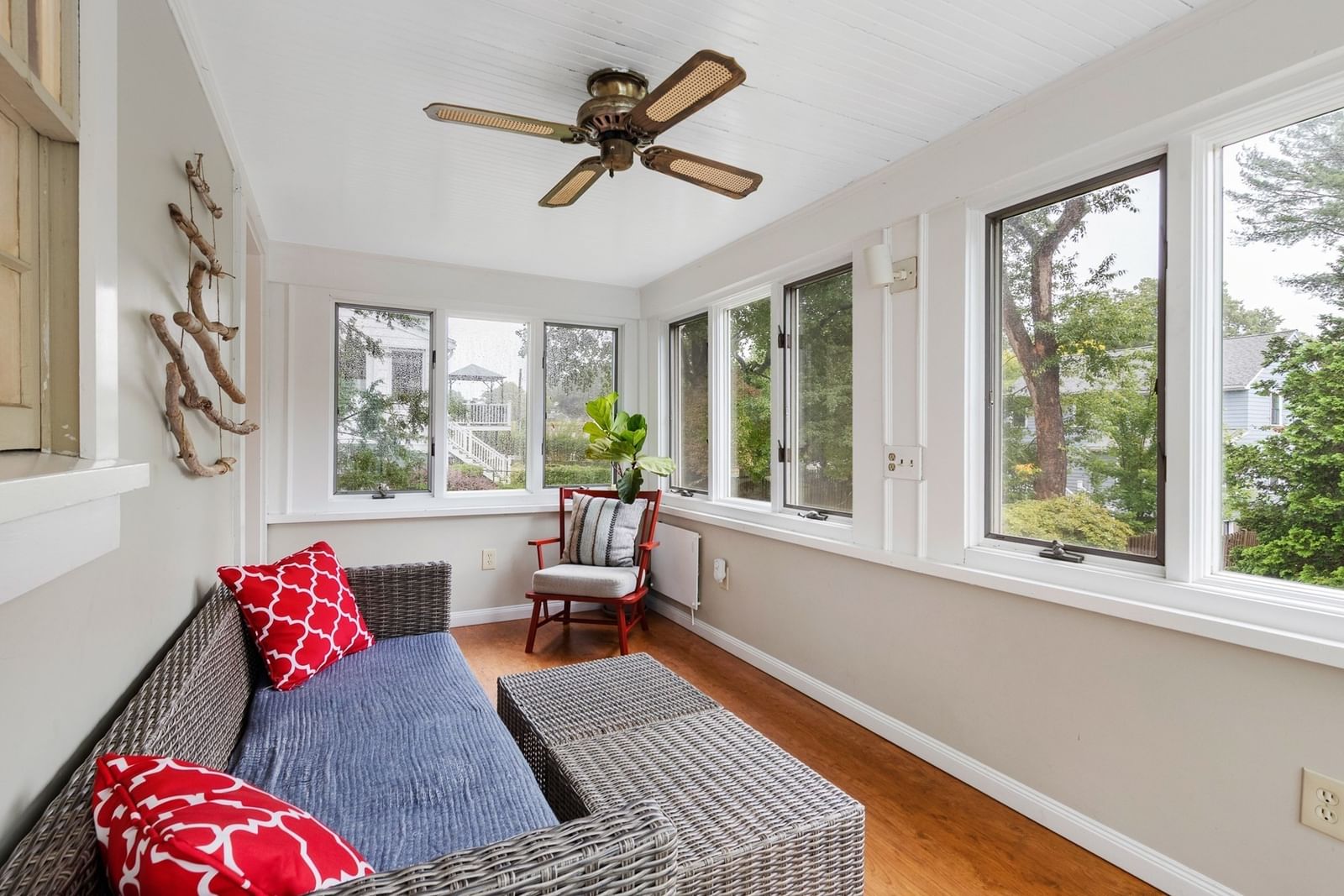 15 Eustis Street Arlington — Photo 17 of 41