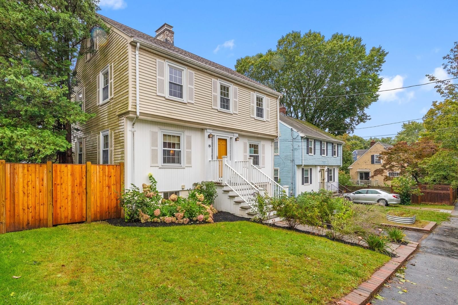15 Eustis Street Arlington — Photo 2 of 41