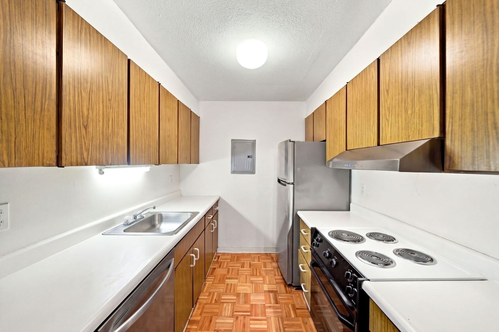 566 Commonwealth Ave #805 Boston — Photo 10 of 24