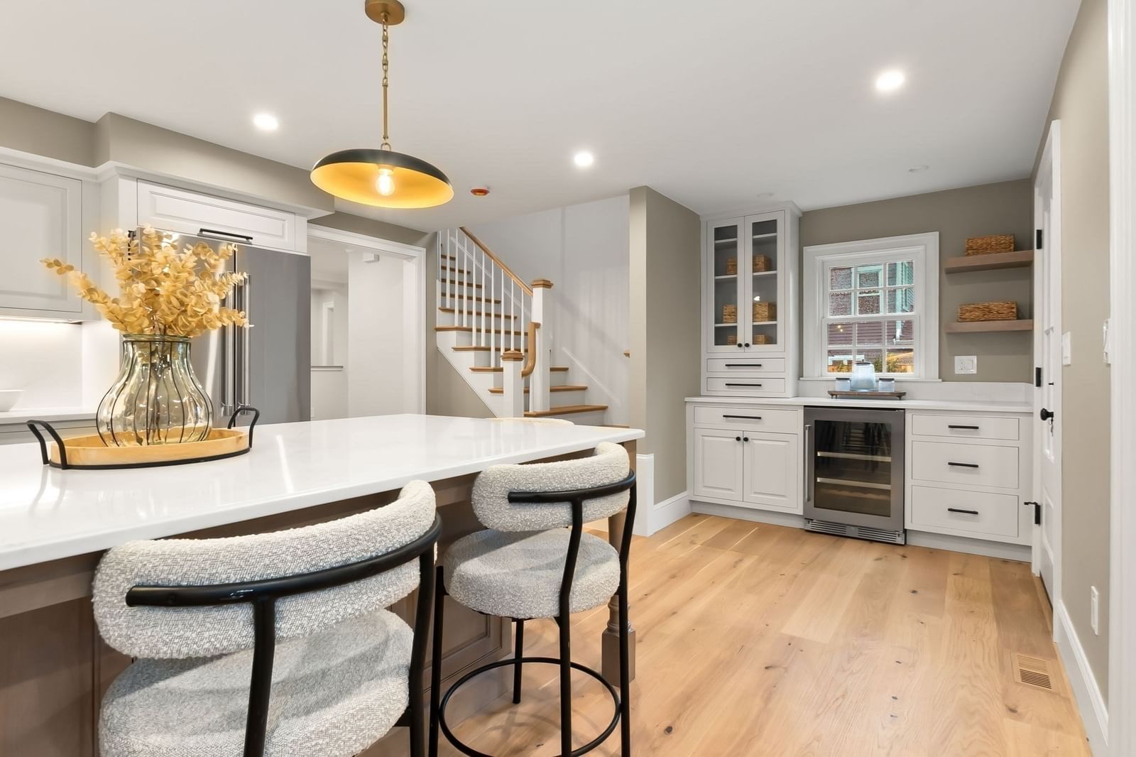 15 Broad St Newburyport — Photo 11 of 42
