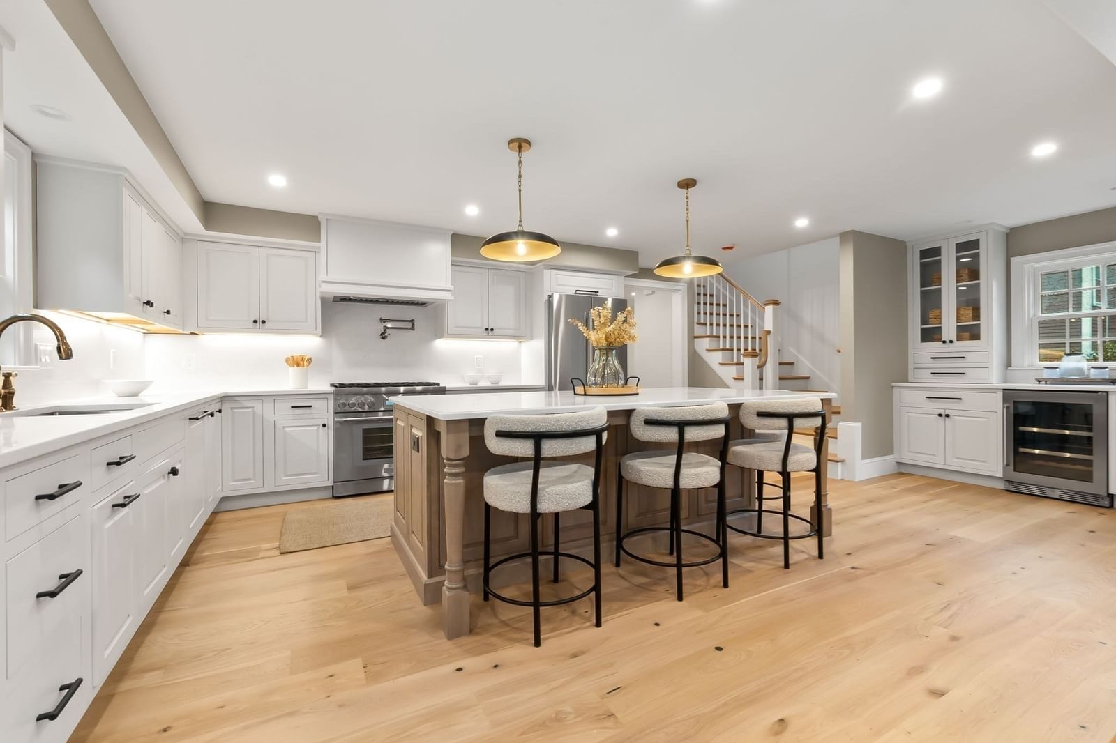 15 Broad St Newburyport — Photo 12 of 42