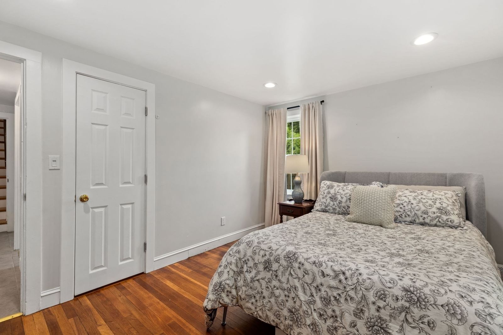 105 Patterson St Attleboro — Photo 14 of 26