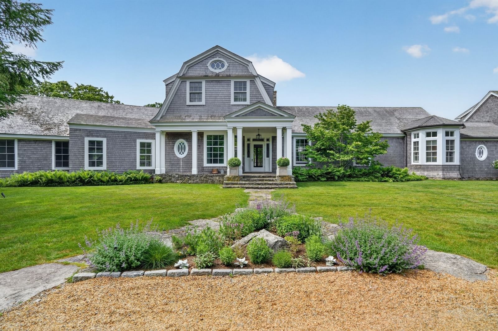 12 Boldwater Road Edgartown — Photo 2 of 40