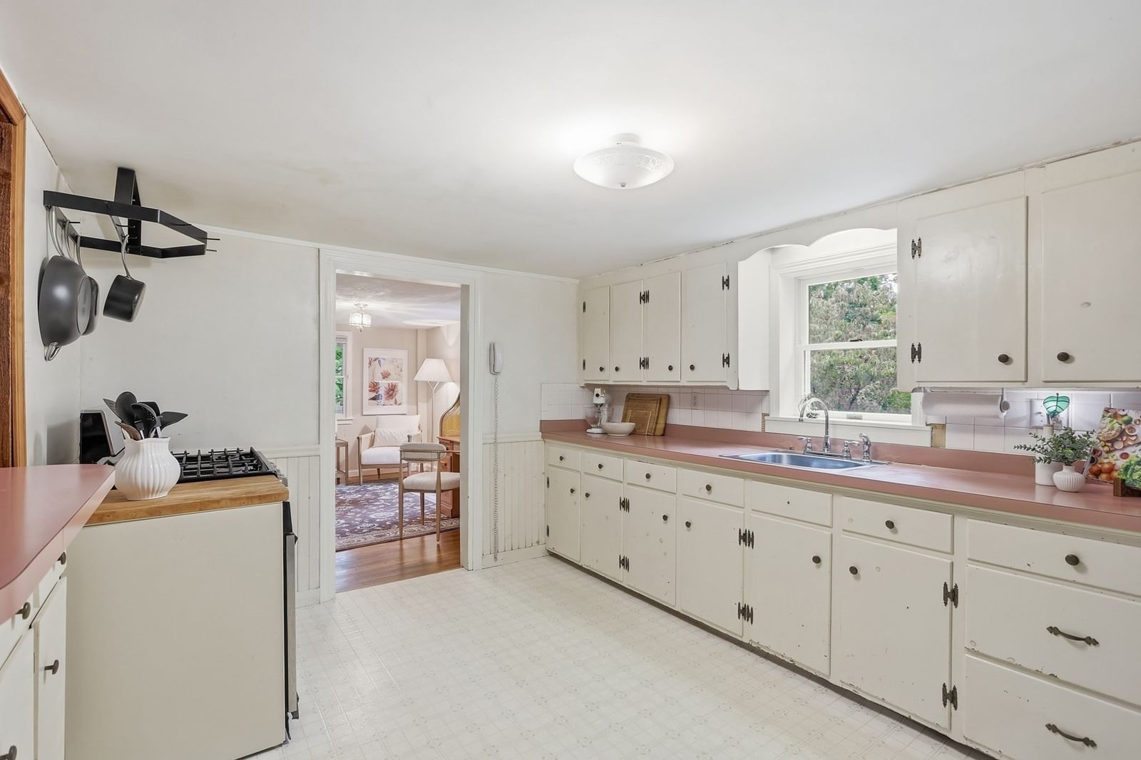5 Lowell Rd Westford — Photo 11 of 32