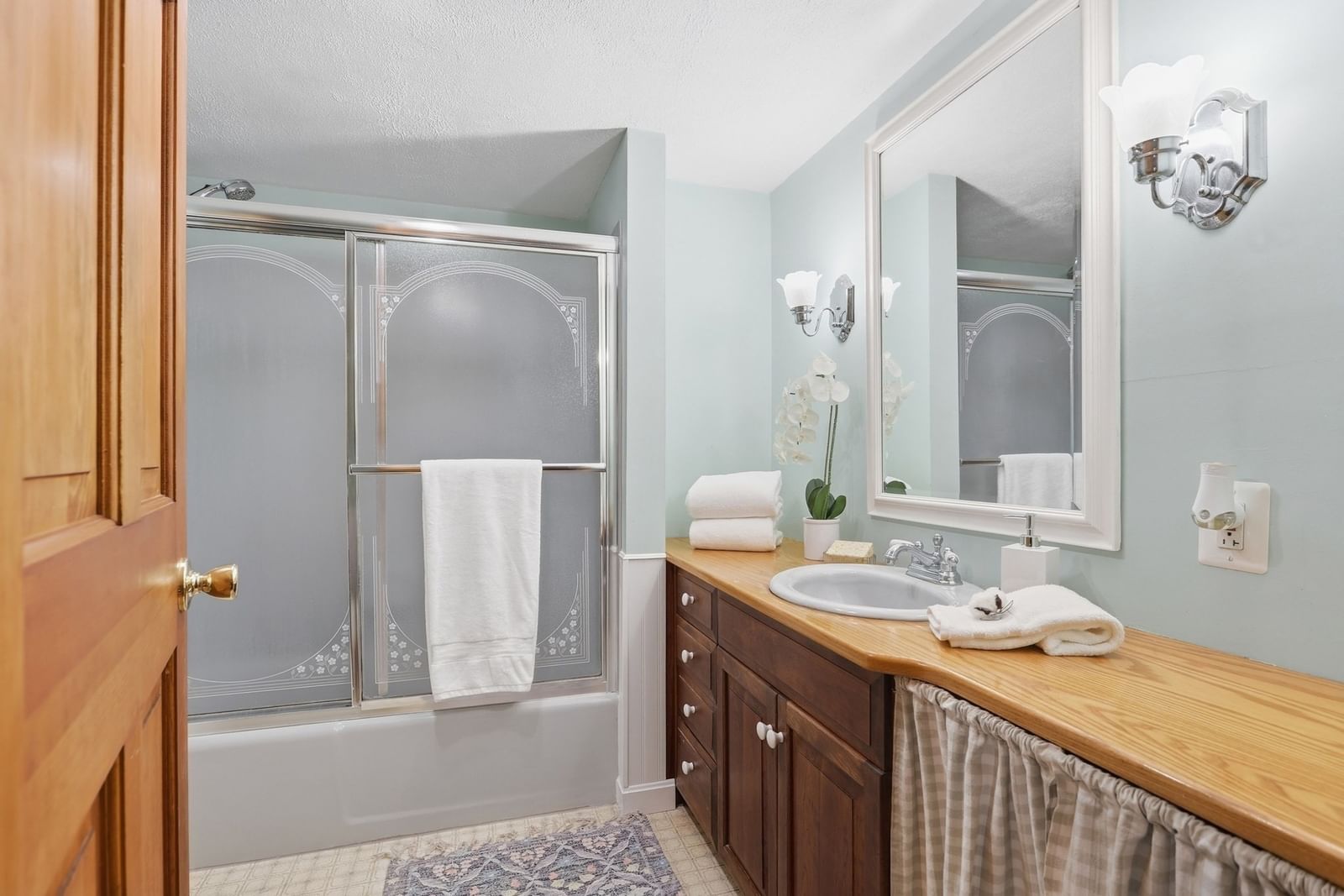 5 Lowell Rd Westford — Photo 17 of 32