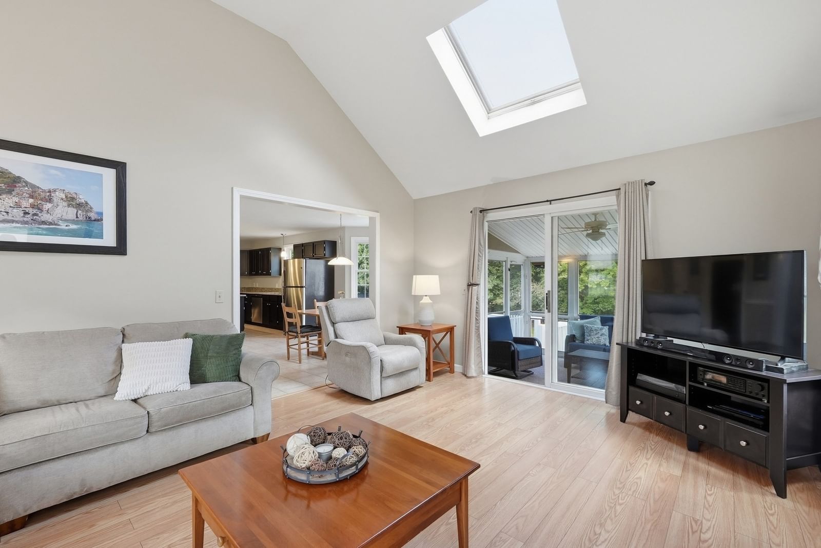 16 Cedar Hill Rd Sutton — Photo 14 of 39