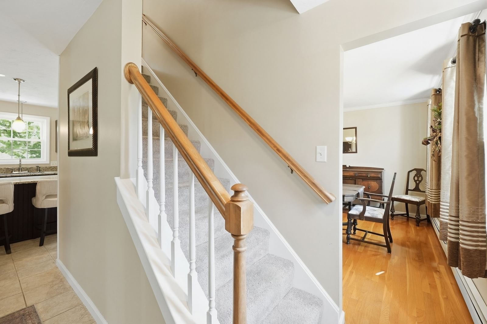 16 Cedar Hill Rd Sutton — Photo 4 of 39