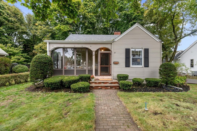 67 Ellsworth Rd