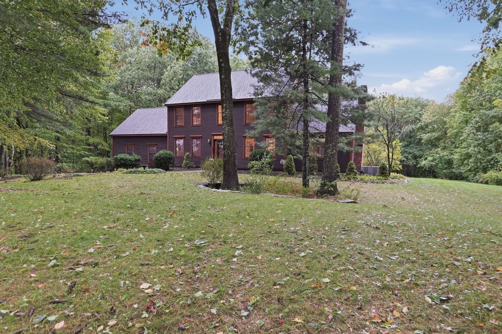 9 Fox Run Dr Haverhill — Photo 2 of 42