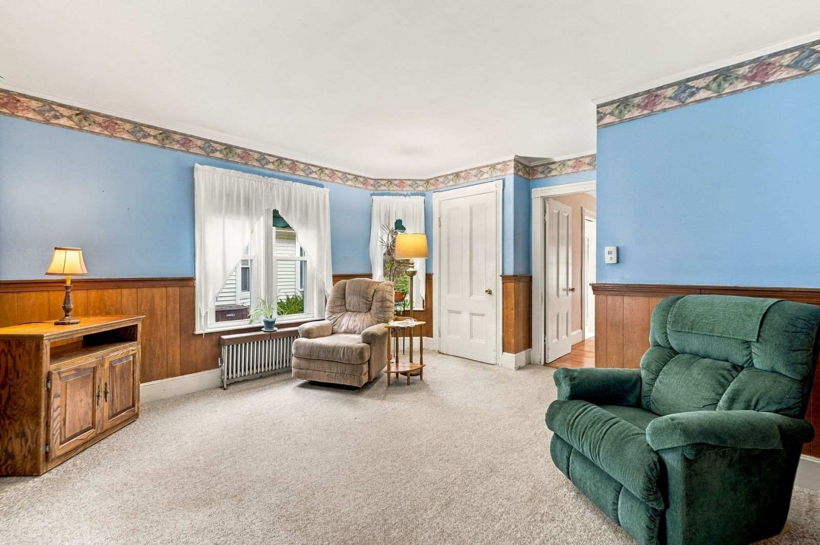 12 Collins St Newburyport — Photo 4 of 30
