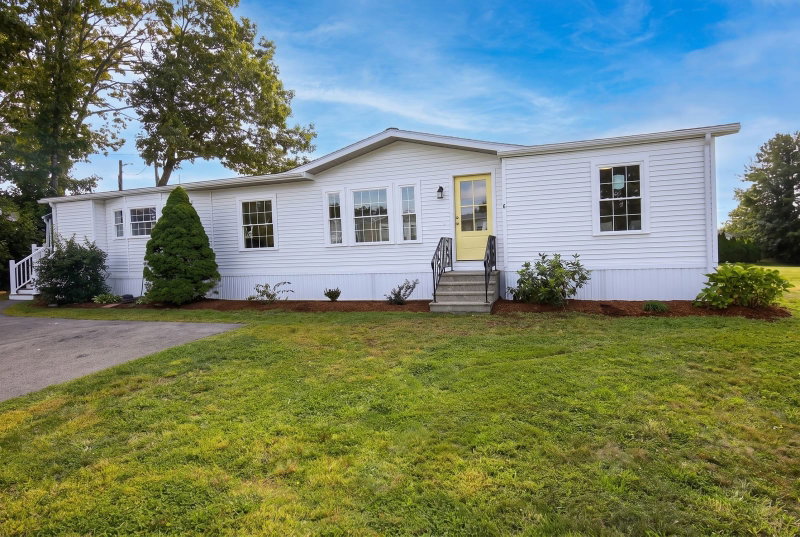 6 Emerald Pl