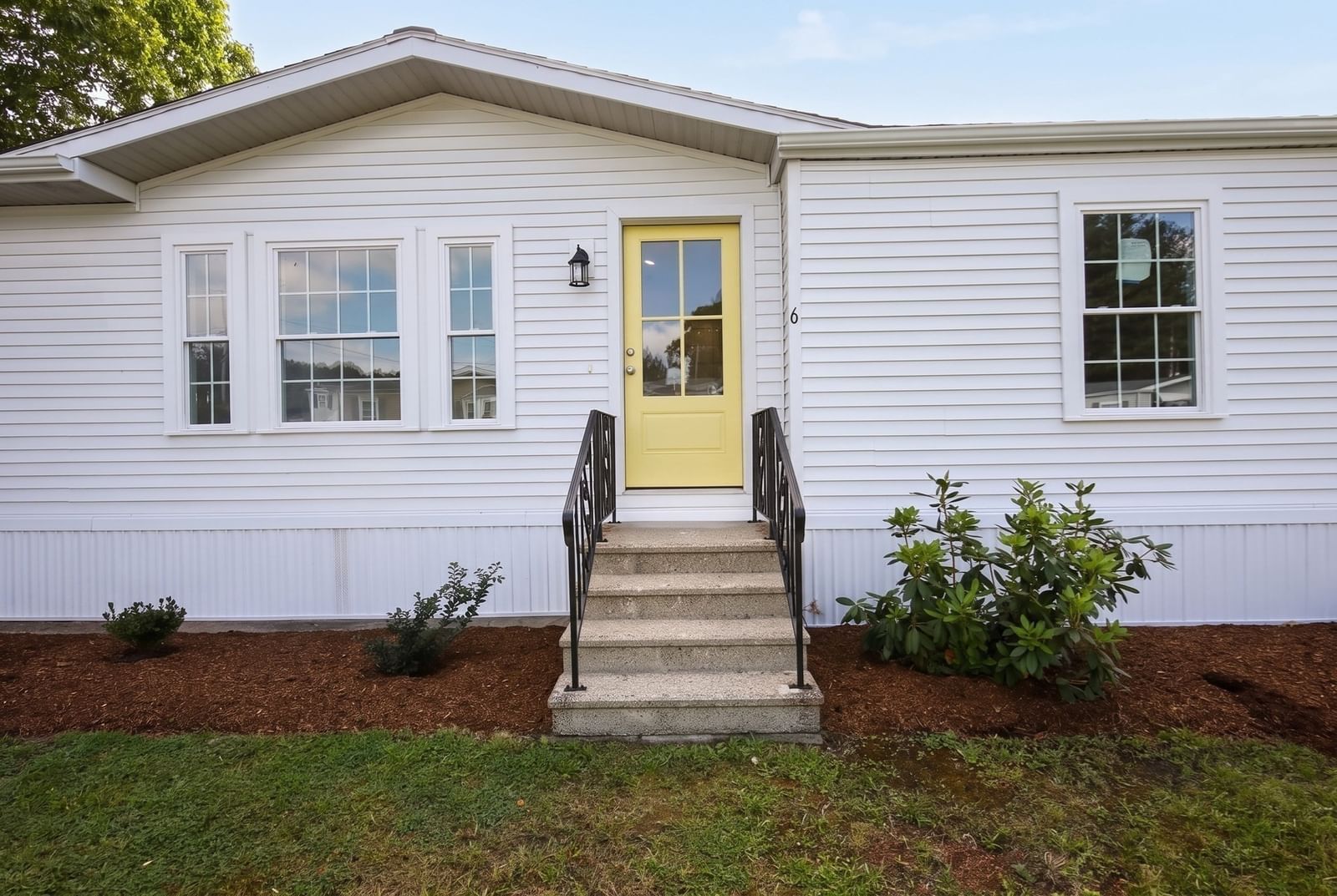 6 Emerald Pl Raynham — Photo 3 of 30