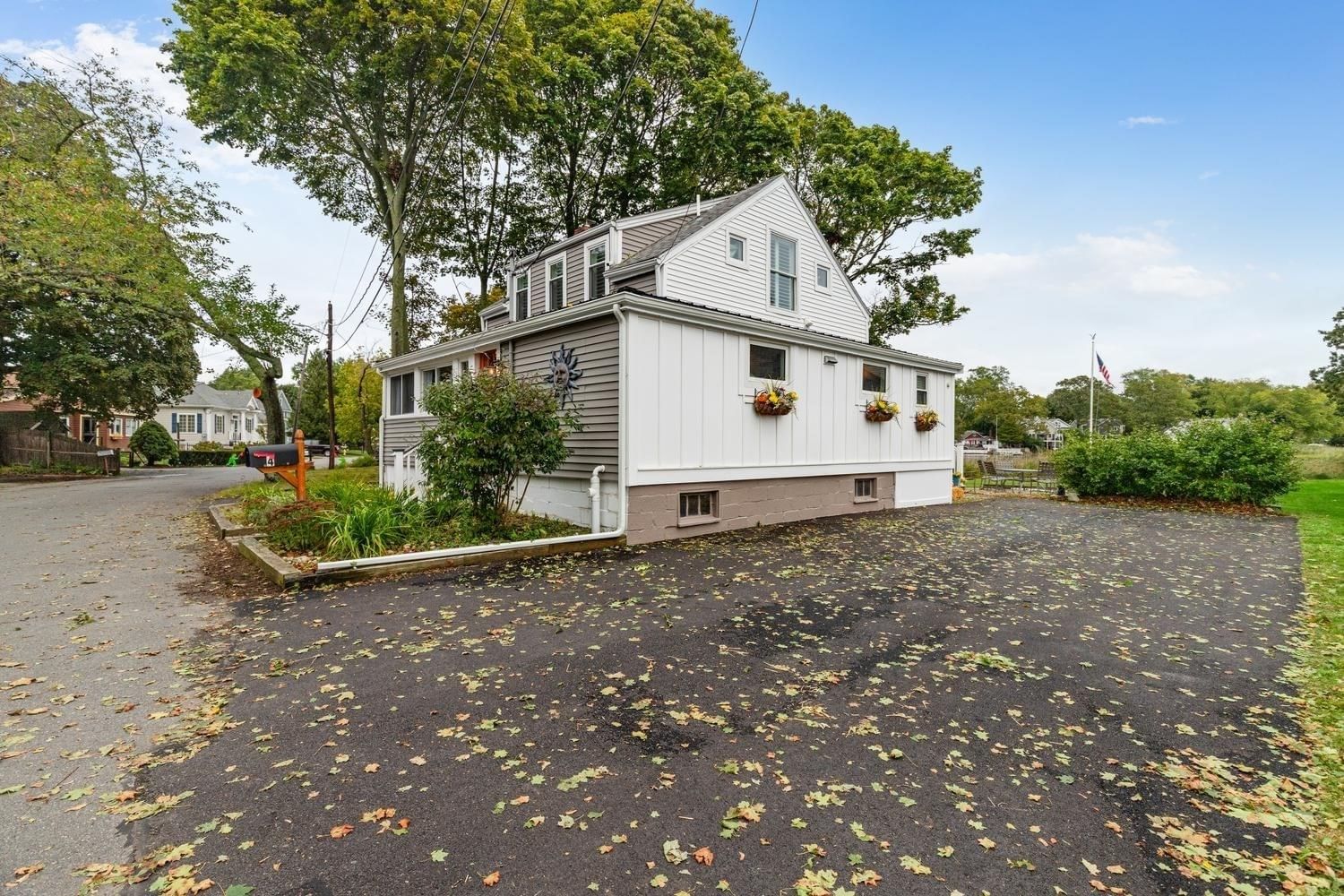 4 Tibbetts Ave Danvers — Photo 30 of 35