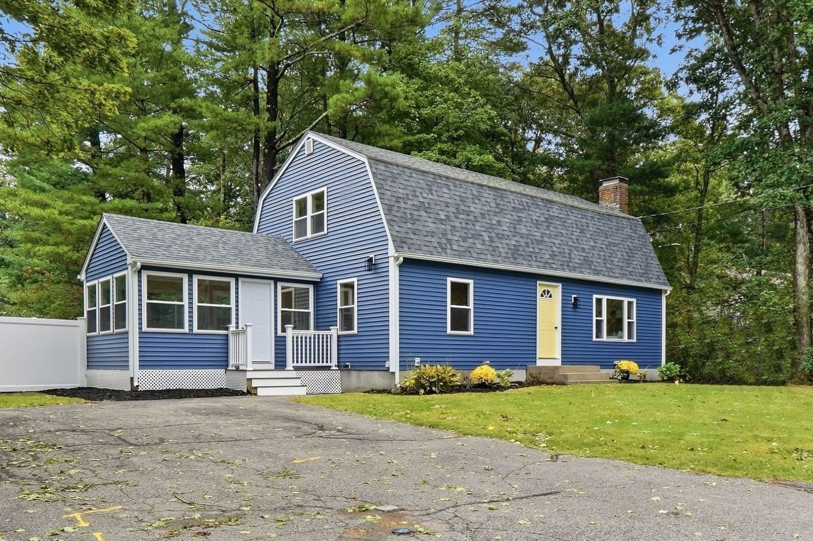 78 Old Farm Rd Mansfield — Photo 3 of 41