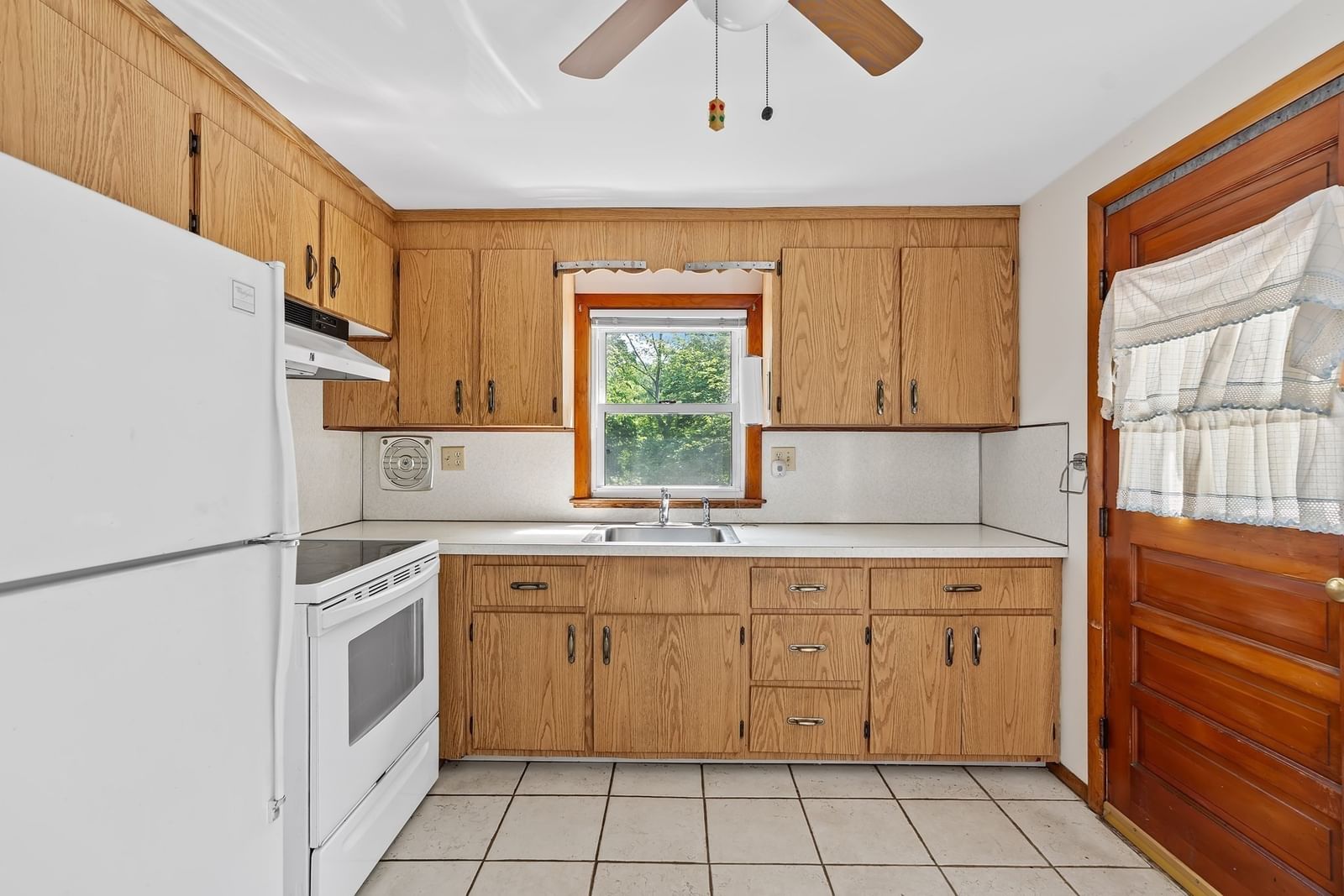 26 Curtis Road Canton — Photo 13 of 34