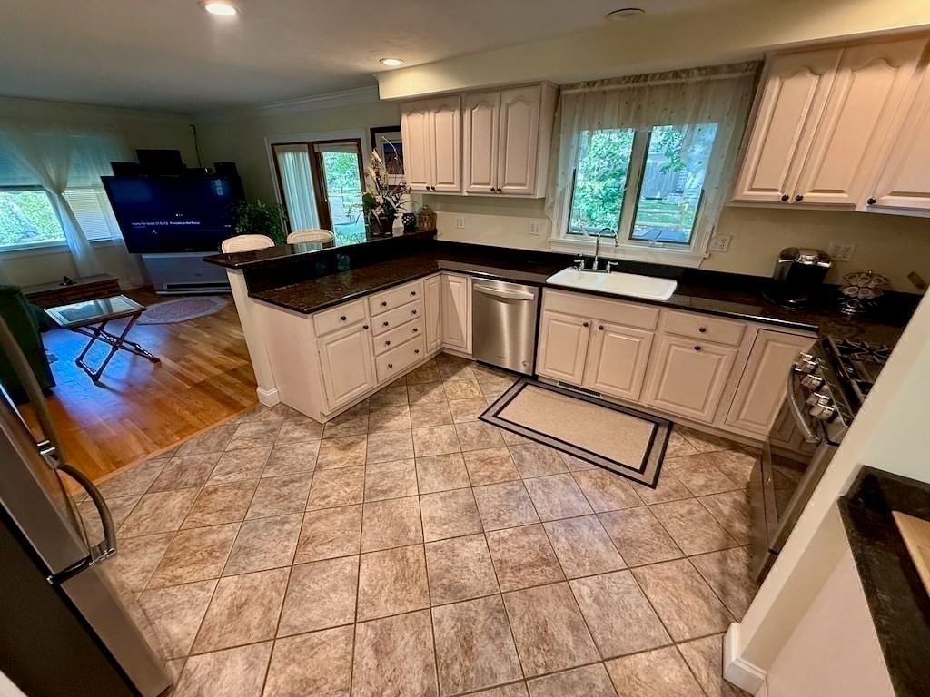 18 Louis Ave Dennis — Photo 13 of 25
