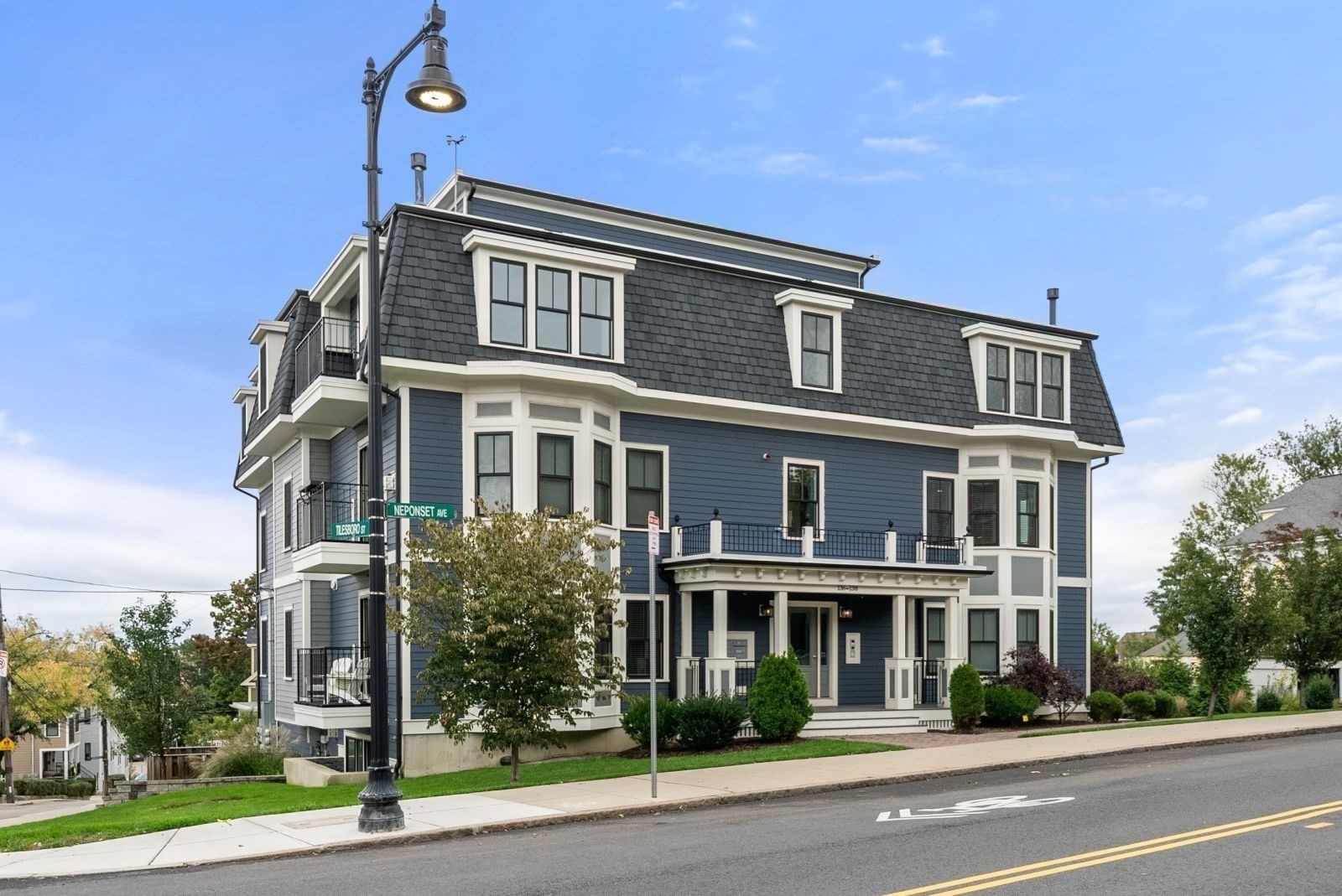 138 Neponset Ave #4, Boston