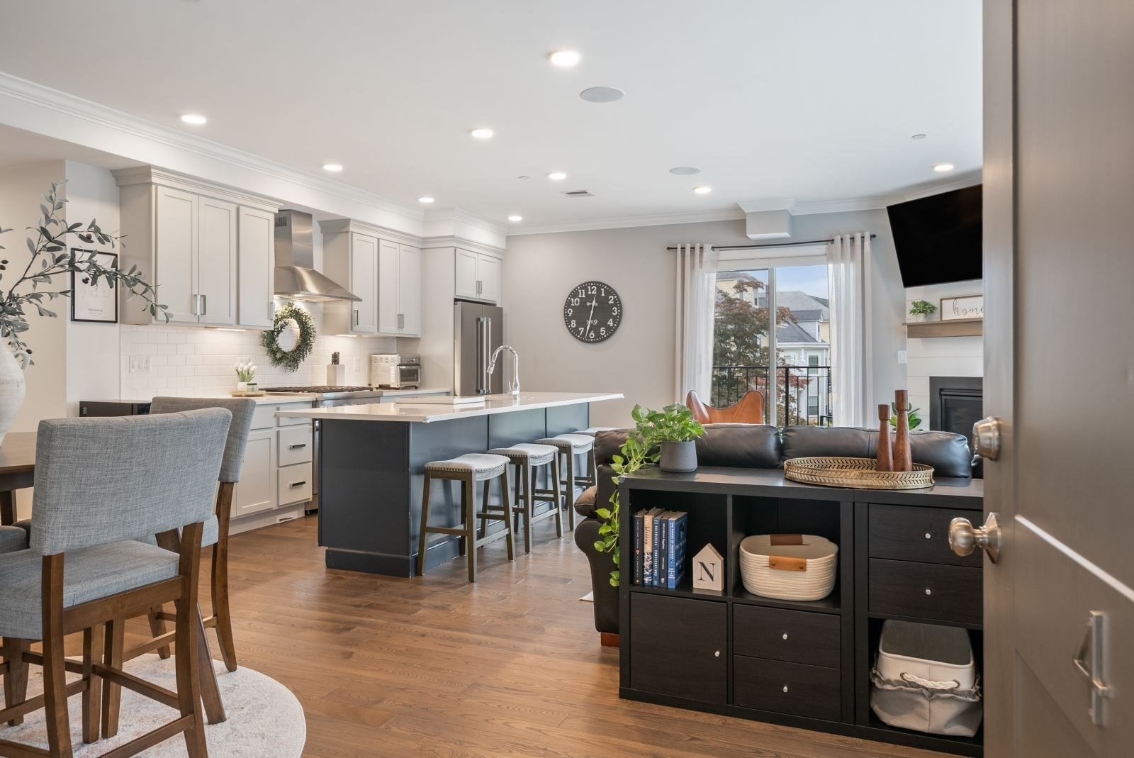 138 Neponset Ave #4 Boston — Photo 2 of 41