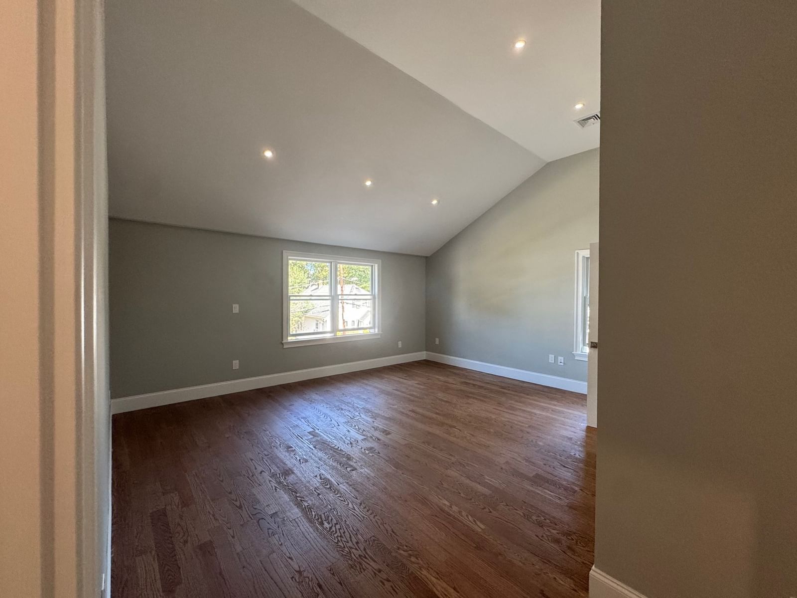 12 Bronx Rd Boston — Photo 11 of 25