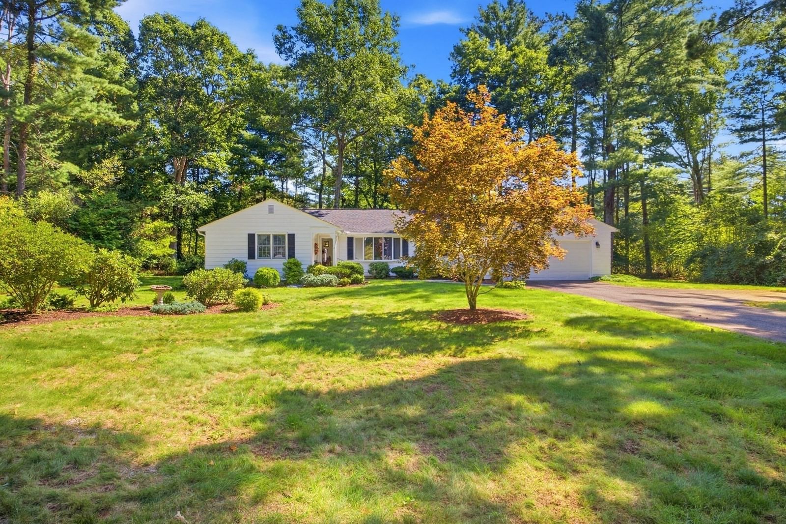 6 Centerwood Drive Wilbraham — Photo 2 of 41