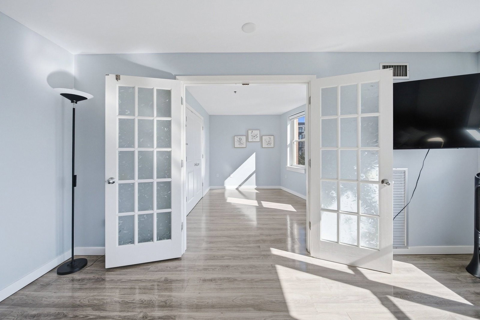 113 Sumner St #42 Boston — Photo 9 of 33
