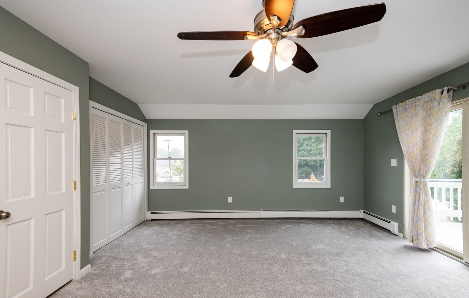 8 Washington Street Stoneham — Photo 17 of 34