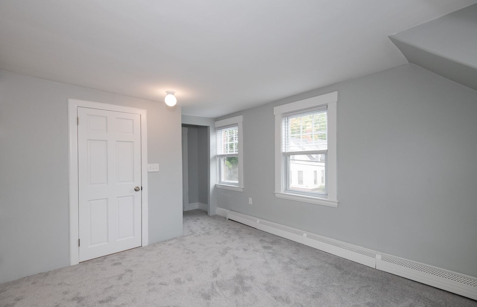 8 Washington Street Stoneham — Photo 22 of 34