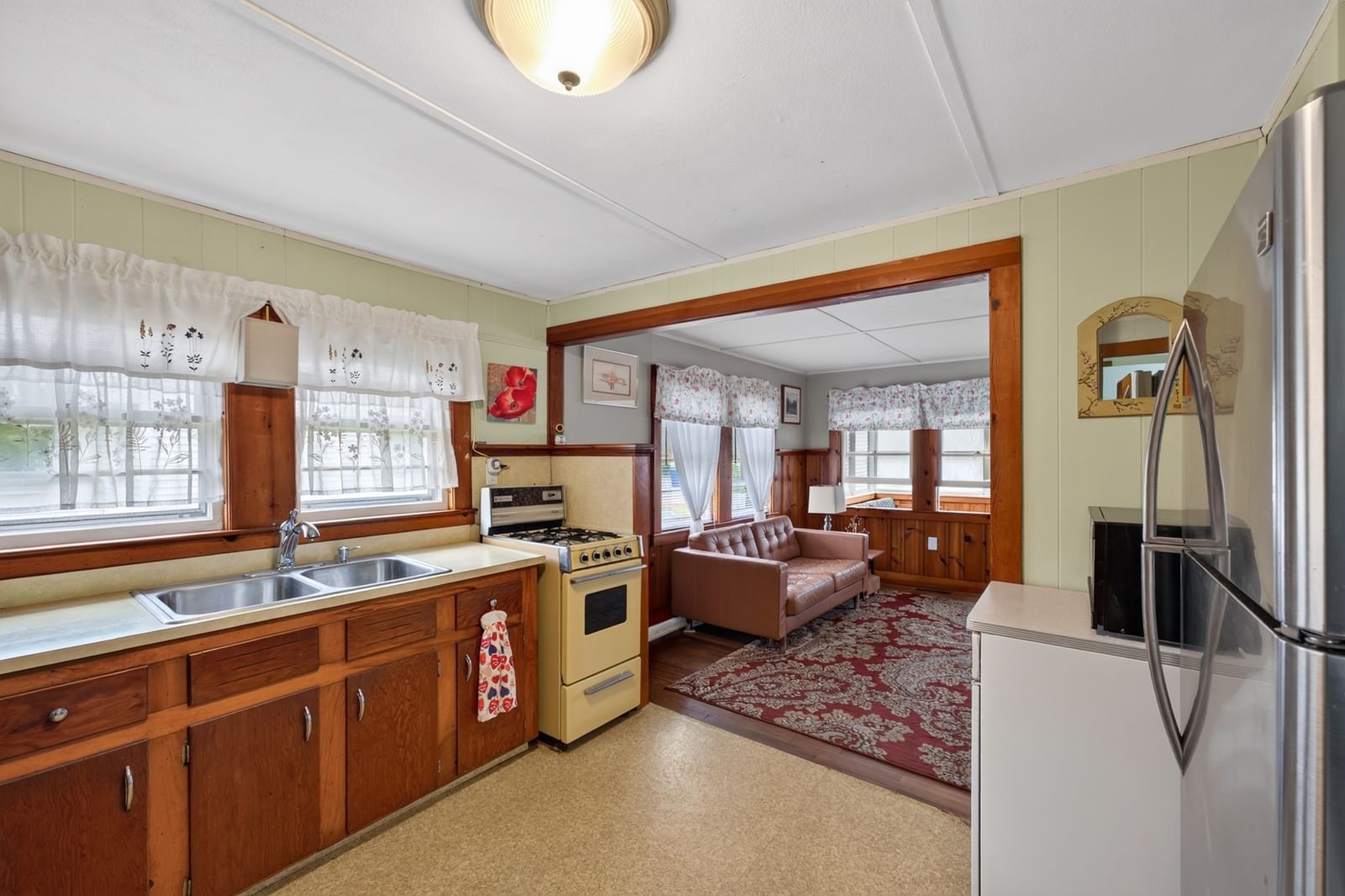 24 Broadmarsh Ave Wareham — Photo 3 of 32