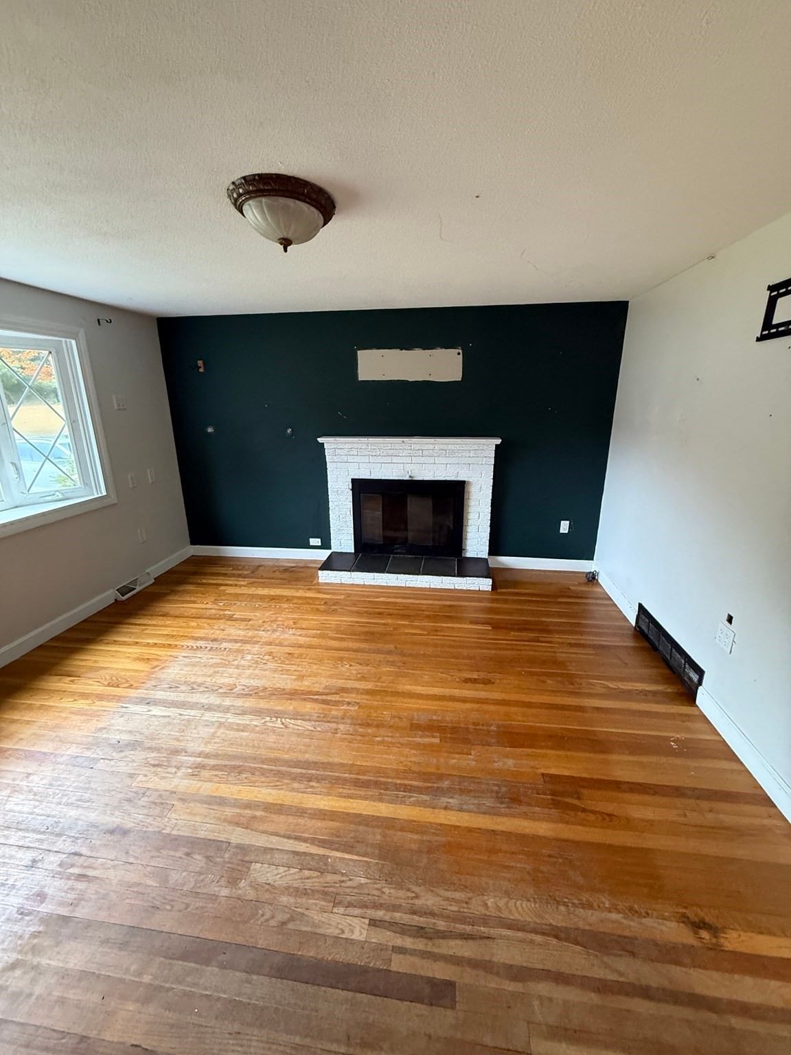 61 N Main St Bellingham — Photo 3 of 31
