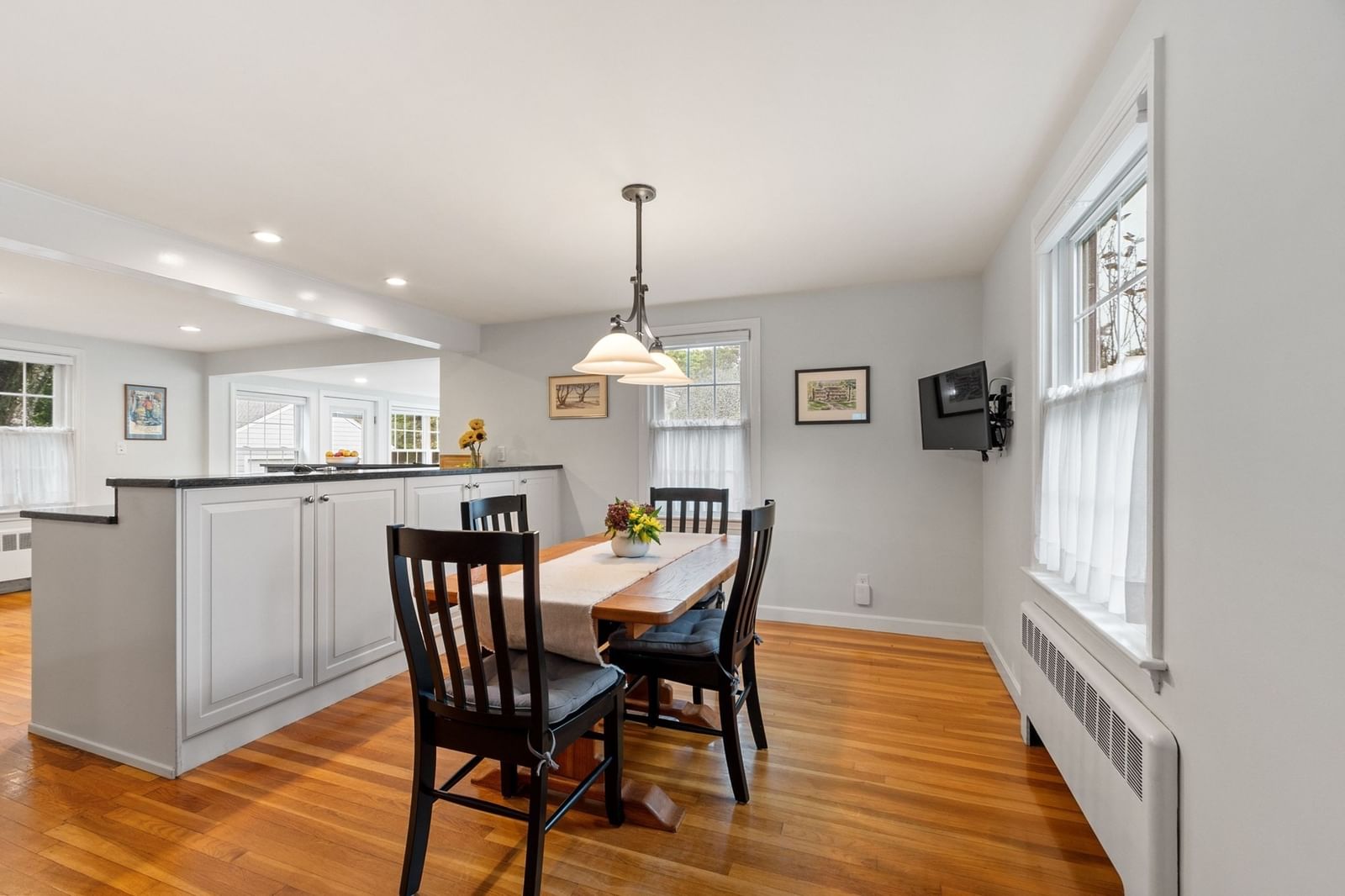 96 Whittemore St Concord — Photo 5 of 40