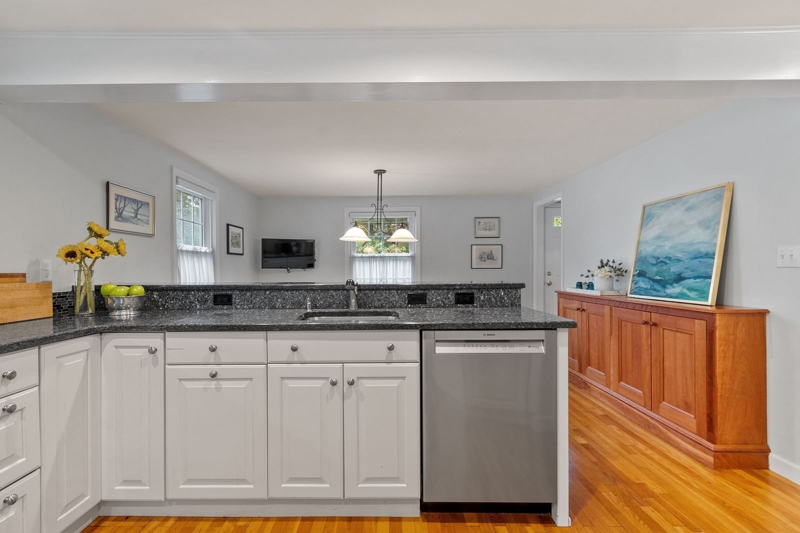 96 Whittemore St Concord — Photo 9 of 40