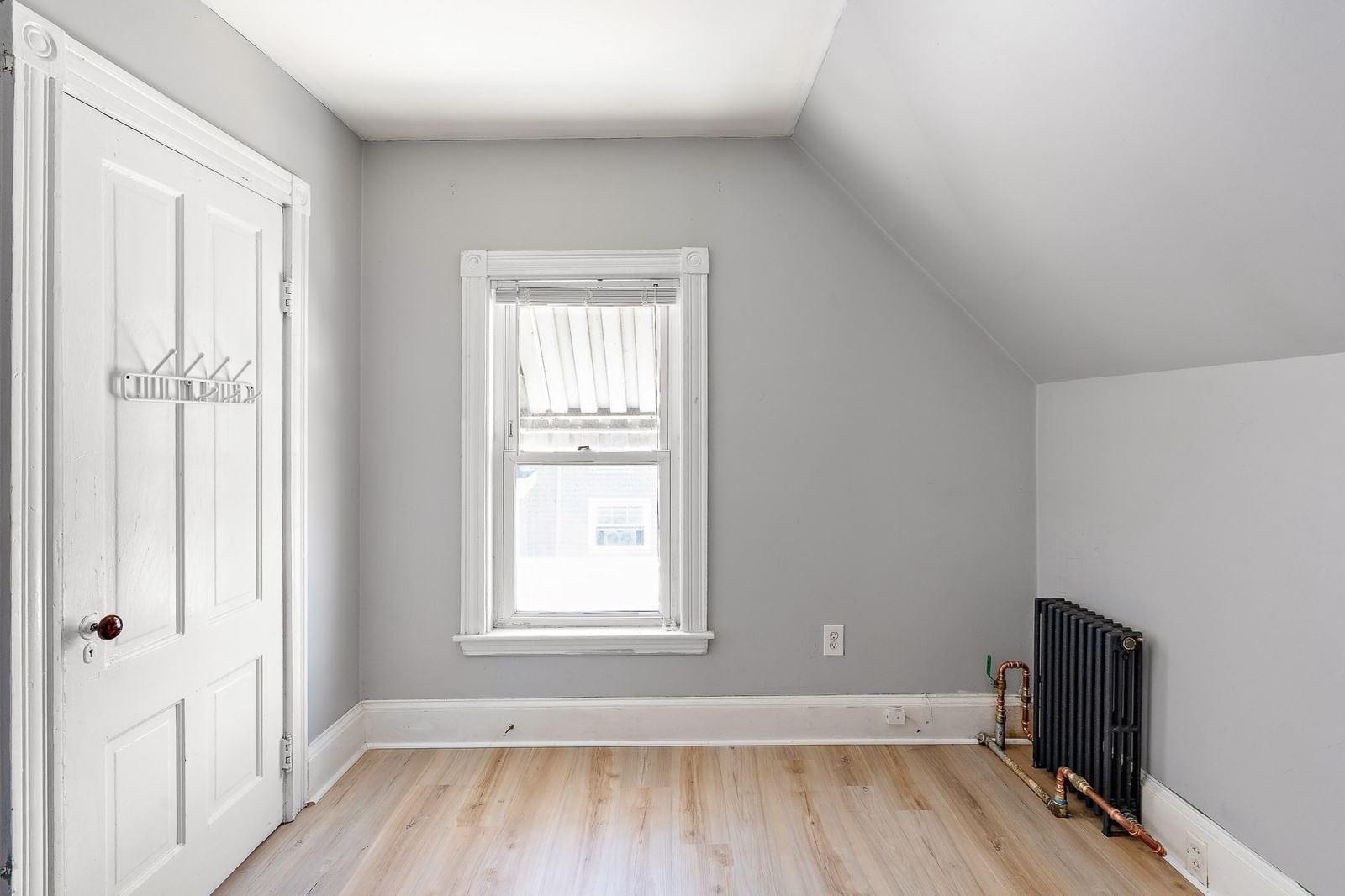 100 Fremont St Somerville — Photo 11 of 15