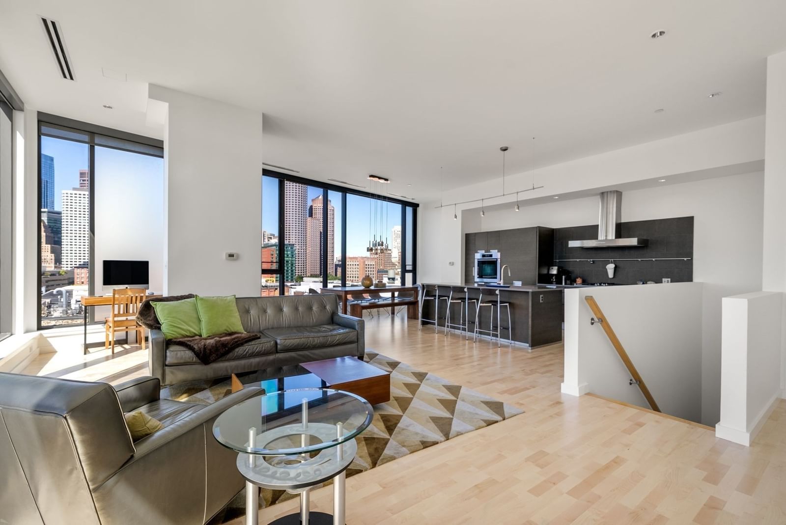 346 Congress St #PH1 Boston — Photo 3 of 30