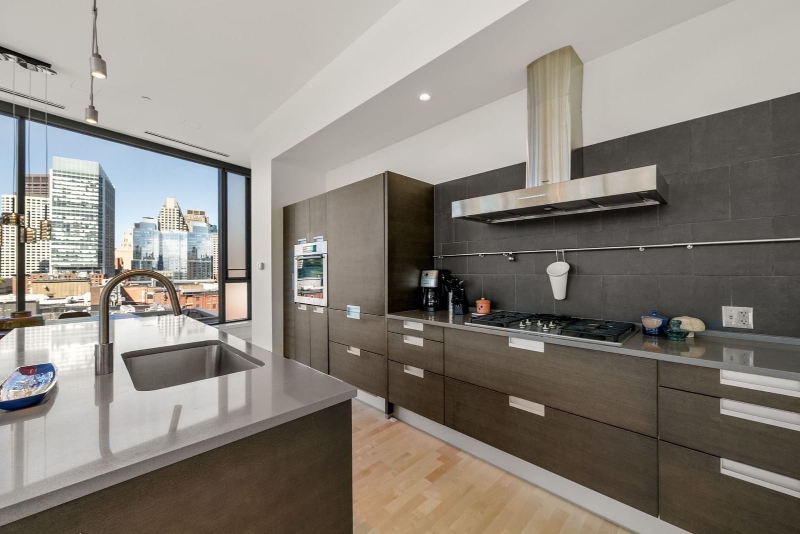 346 Congress St #PH1 Boston — Photo 4 of 30