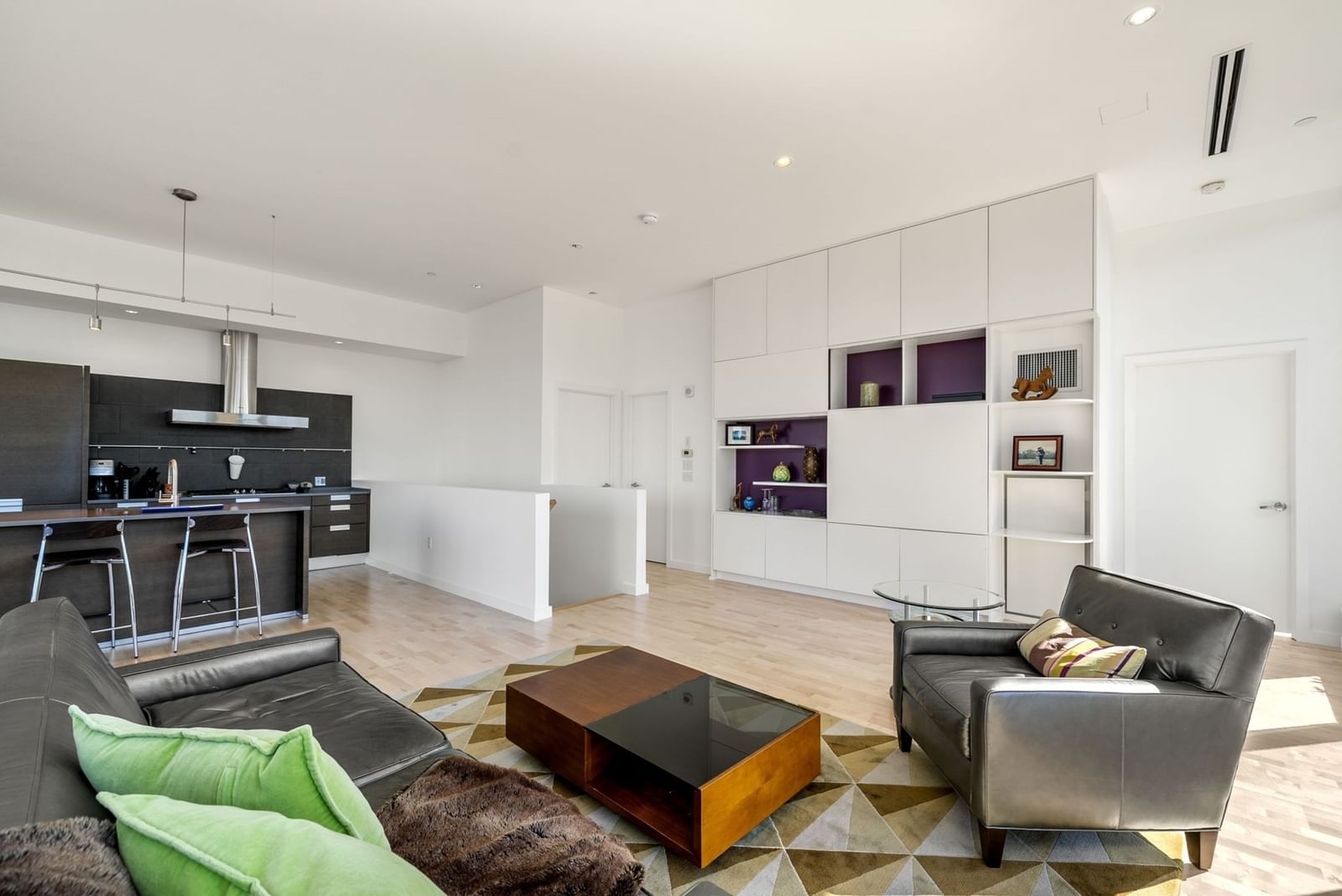346 Congress St #PH1 Boston — Photo 8 of 30