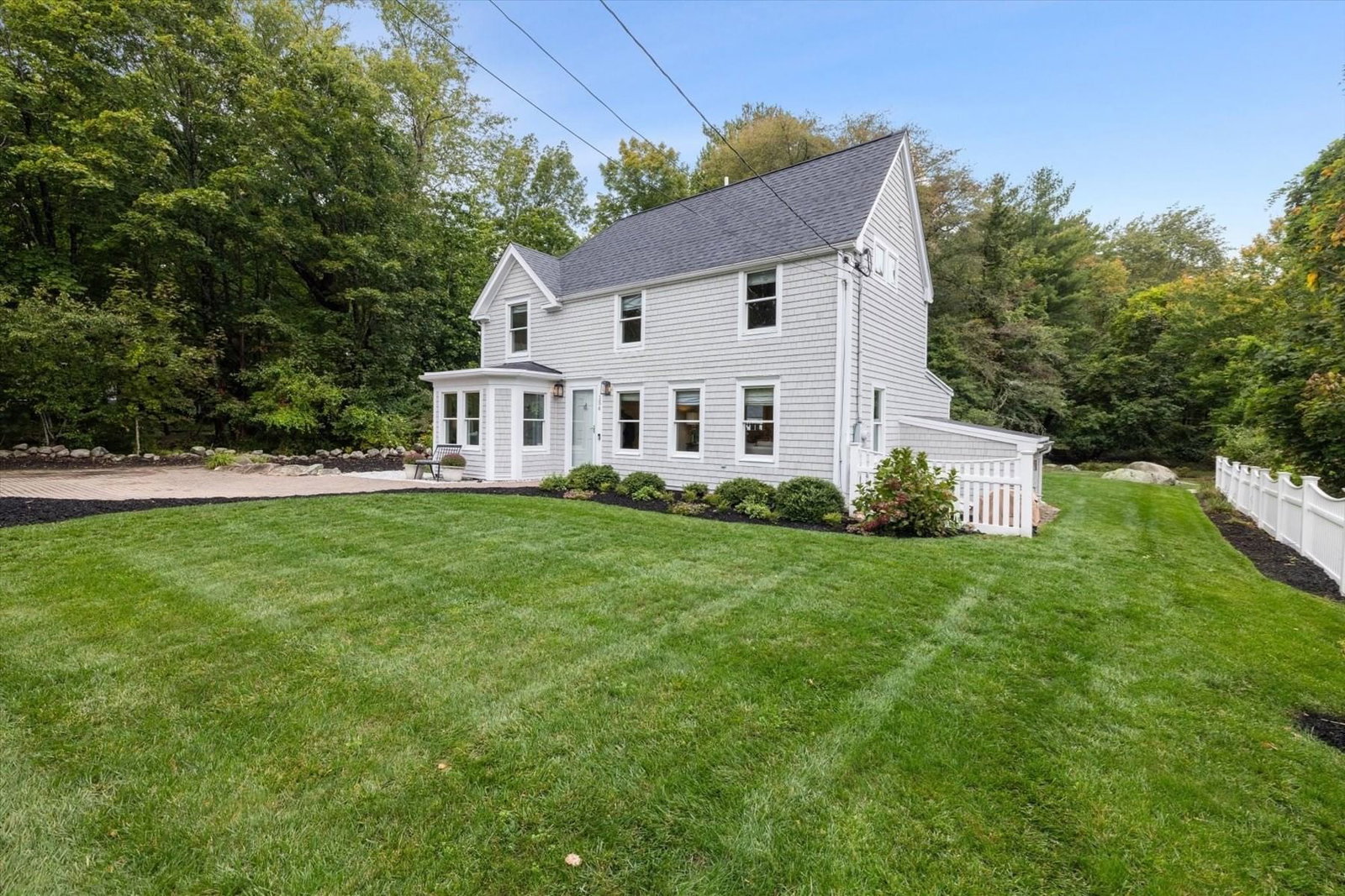 154 Clapp Rd Scituate — Photo 2 of 26