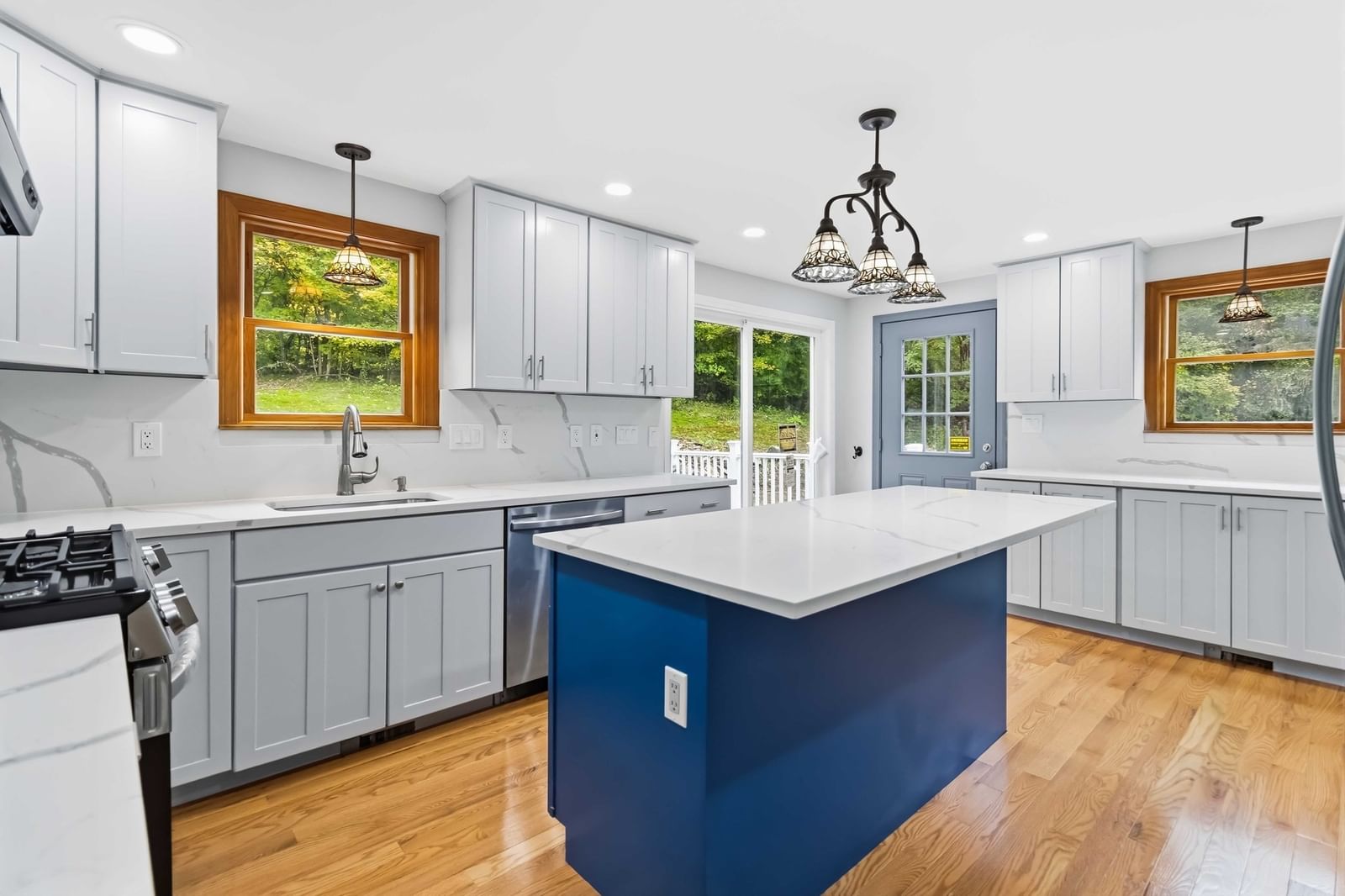 2 Granite St Millbury — Photo 9 of 42
