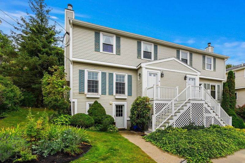33 Arnold Terrace Unit 33